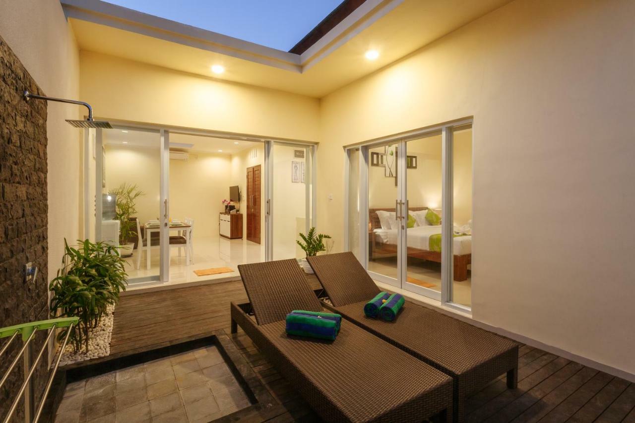 סמיניאק Villa Julie מראה חיצוני תמונה