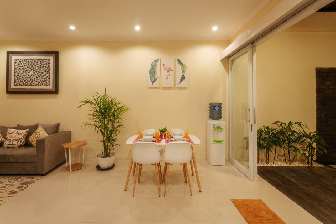 סמיניאק Villa Julie מראה חיצוני תמונה
