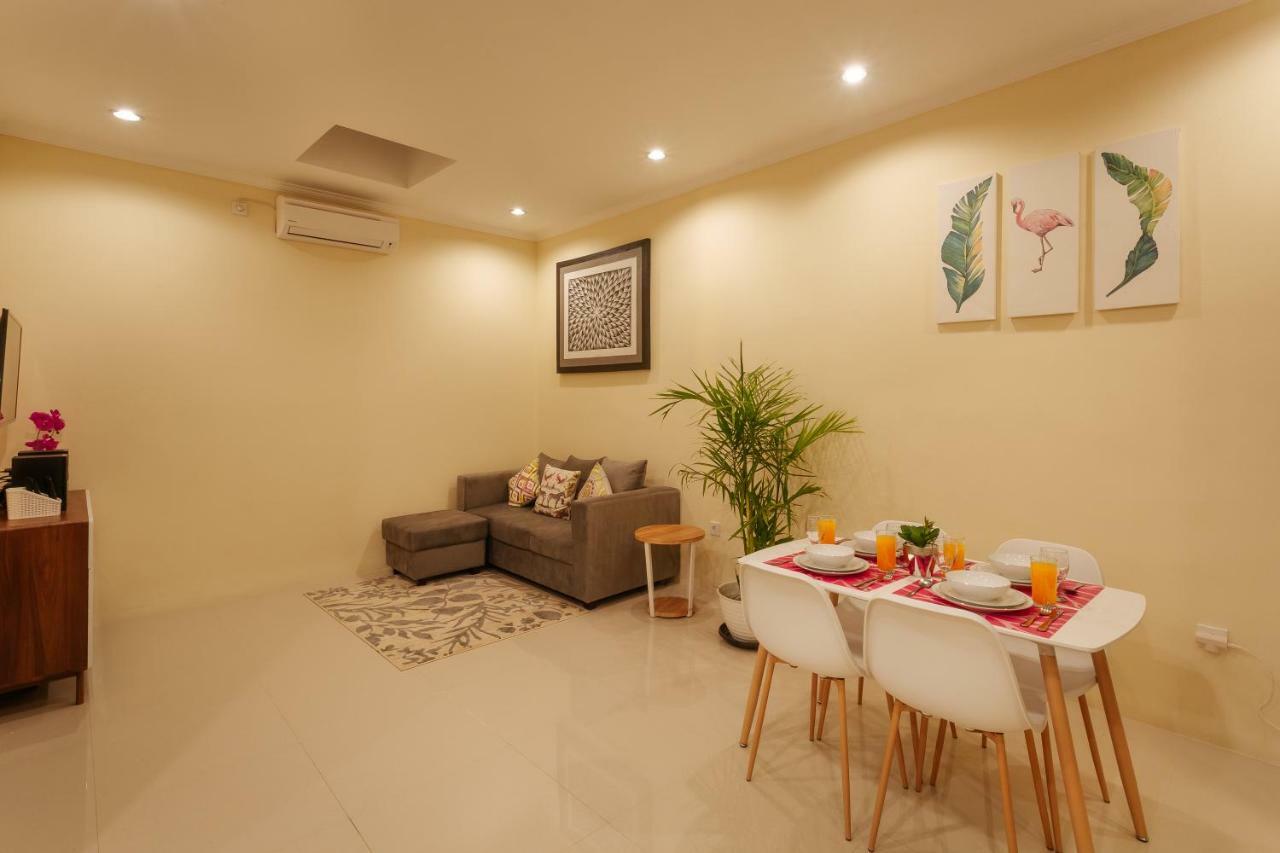 סמיניאק Villa Julie מראה חיצוני תמונה